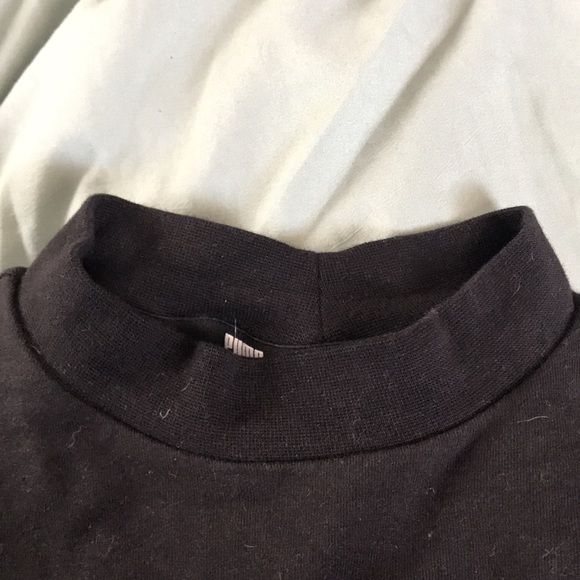Black puma mock neck crop top - Picture 3 of 6